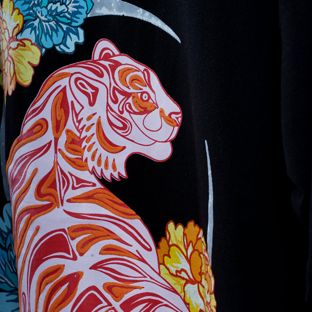 SERENE TIGER TEE